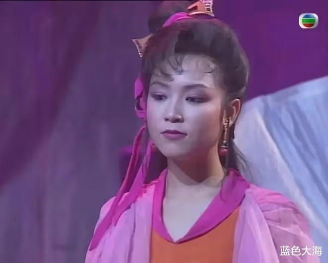張鳳妮:曾經的最美港姐,但只能出演配角,最後成為人生大贏家