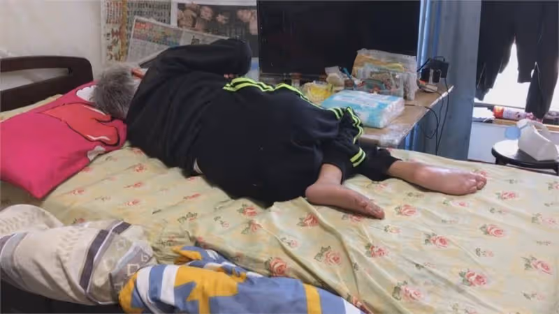 暖心外送員!送餐給身障阿伯 幫忙裝盤、洗碗、陪聊天「少賺一點沒關係」