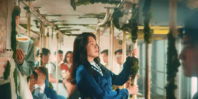 57歲李麗珍拍張國榮遺作MV嚎啕大哭,與作詞人虐戀30年結局唏噓
