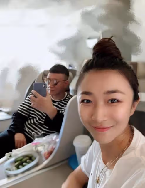 52歲孫紅雷激動發文,向大家炫耀了女兒說他太帥了,評論區炸鍋了