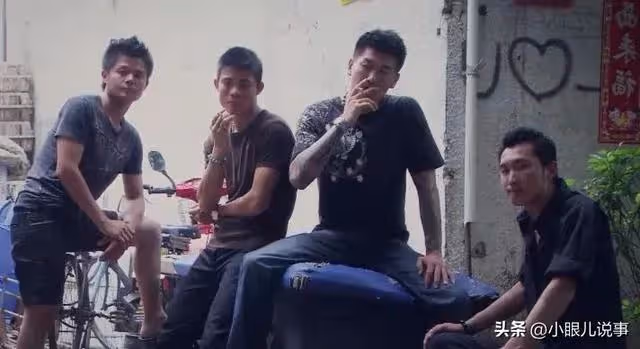 妻子嫌棄我,離婚9年後悔了,兒子說別打擾我們的生活