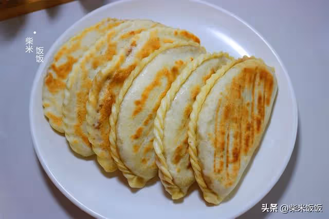 太喜歡這個餡餅了，薄皮大餡，柔軟筋道，做法還簡單