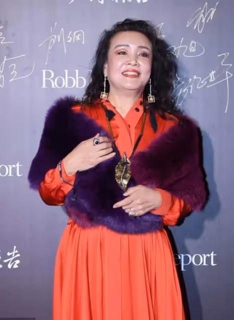 張蘭事業再遭打擊，運營團隊出走直播內涵張蘭，她還能東山再起嗎