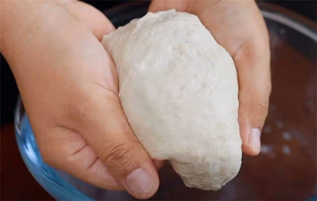 天熱在家自製烤麩,學會這個簡單速成做法,永遠有吃不完的烤麩