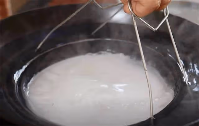 蒸涼皮拉皮容易斷裂？原來少加了這3樣食材，像皮筋一樣透亮勁道