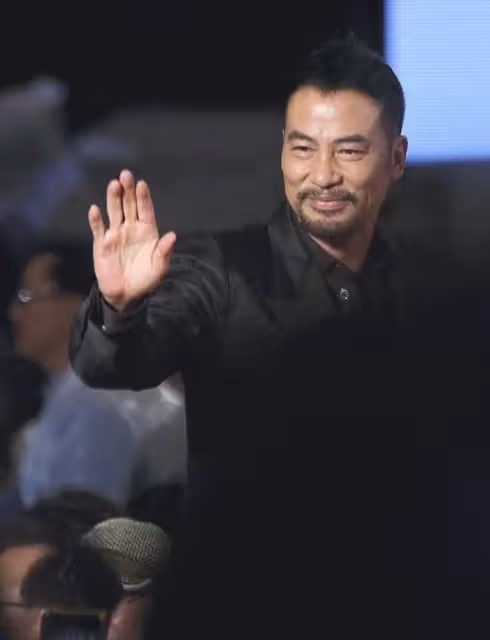 向華強能逼成龍下跪!爆打曾志偉 卻不敢惹這三個人
