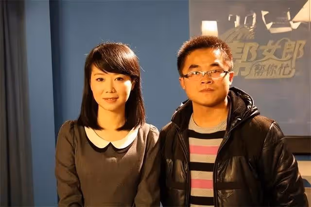 安徽衛視美女吳薇近況，她長相十分漂亮，早已結婚，老公是誰成謎