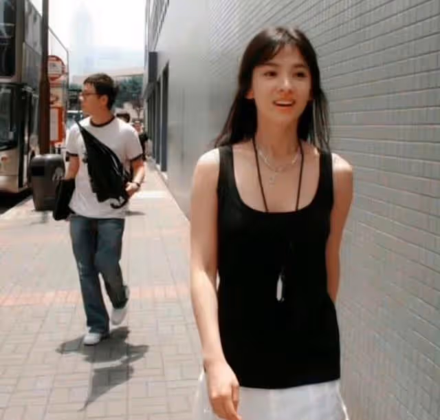 漂亮姐姐太搶手!眾女星宋慧喬ins區爭寵,直球韓素希獲超A姐翻牌