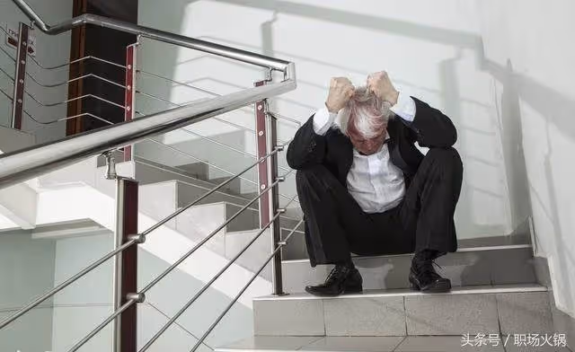 10年只請3天假！員工盡忠職守「被老闆要求離職」他心冷離開「老闆直接虧3000萬」後悔來不及了