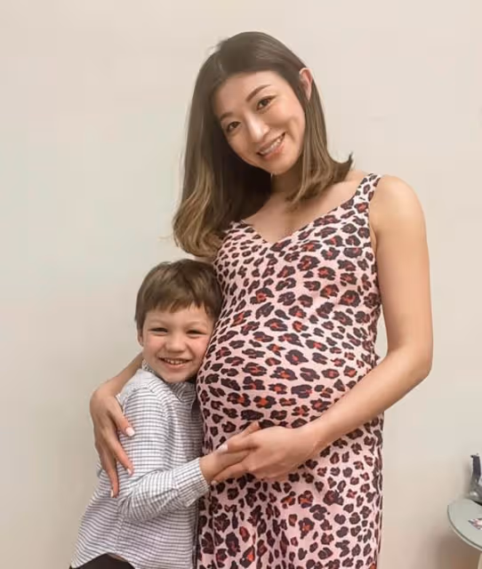前港姐宣布懷二胎！進一步穩固豪門地位，不顧反對嫁大24歲練馬師