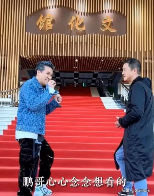 王菲曾經對李亞鵬是真的愛吧,離婚後亞鵬合體楊子博眼球真心難堪