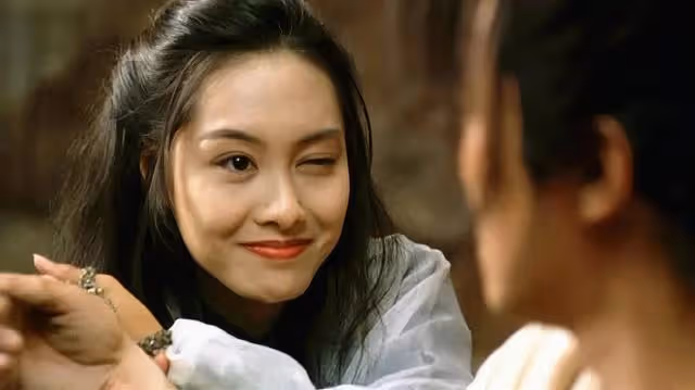 朱茵:擁有可以與彭丹一較高下的身材,可惜隱藏太深