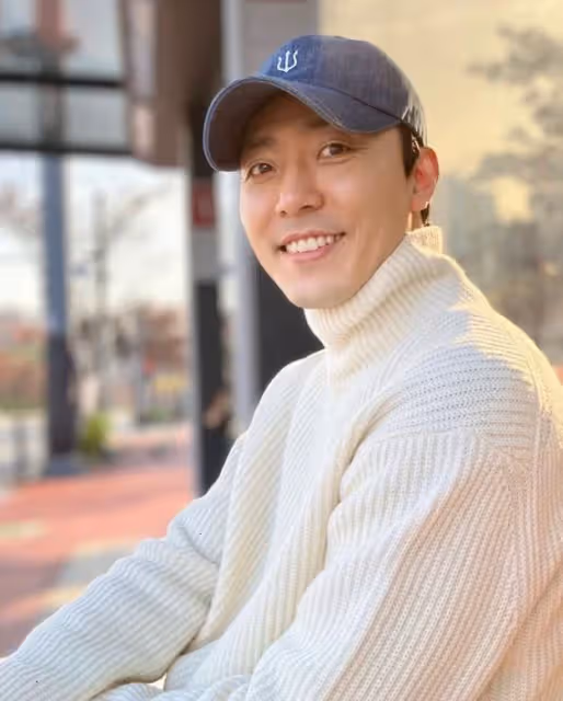 《黑暗榮耀》李茂生下戲後不可怕,是超寵妻的暖男丈夫