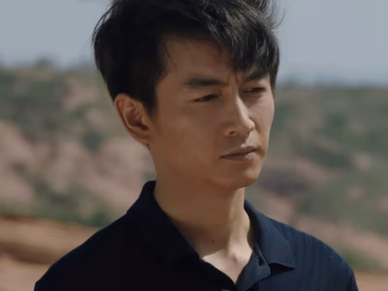 好傢夥！才播5集就飆升榜第一，觀眾好評如潮，這把陳曉又穩贏了