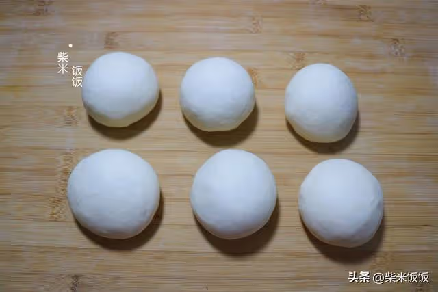 反覆做了很多次的餅，柔軟多層，涼了也不硬，好做更好吃