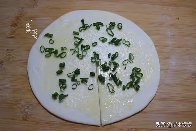 反覆做了很多次的餅，柔軟多層，涼了也不硬，好做更好吃
