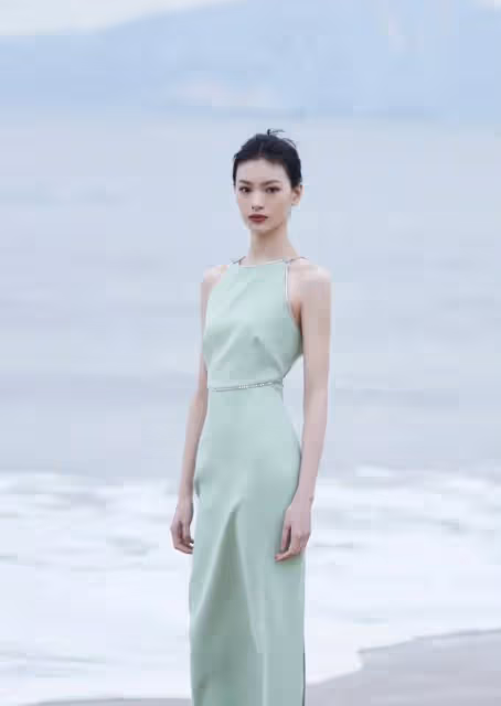 三字離婚男星與00後冷艷小花戀愛?女方疑隱婚生子,馮紹峰等躺槍