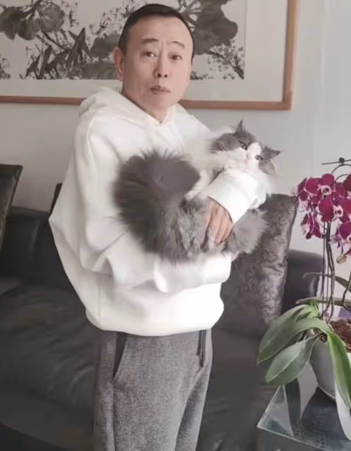 65歲潘長江否認全家移民美國!坦言這是我的根,我哪裡都不會去