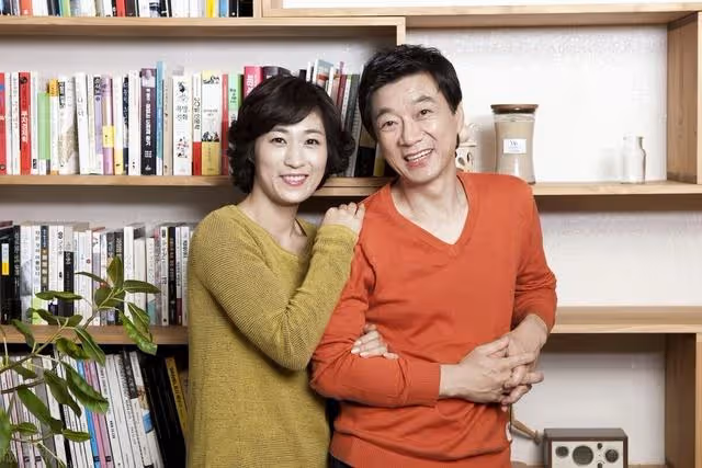 我63歲,和初戀搭夥過,對方每月給我7千,我卻一天都過不下去了