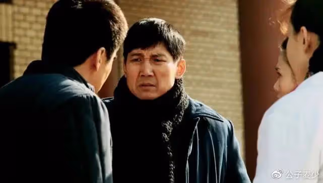 演員李崇霄51歲去世,留下妻女悲痛欲絕,再也不能一起過父親節了