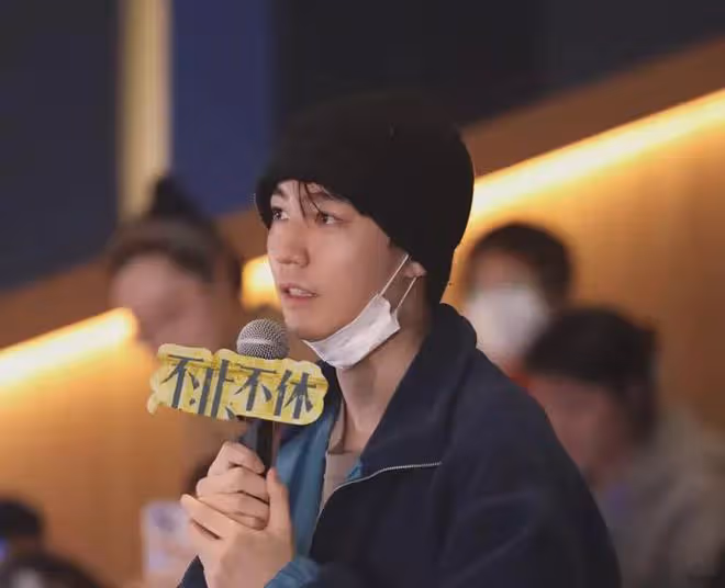 張頌文新片首映,王俊凱等眾星到場支持,《狂飆》劇組來了4個人