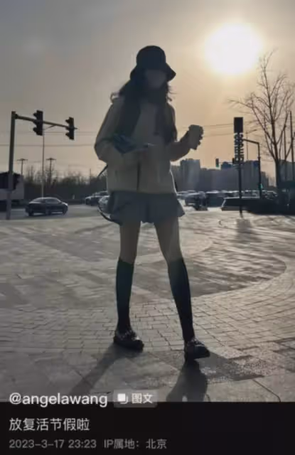李湘否認主持浪姐,意外曝光女兒生圖,王詩齡臉寬頭大像變了個人