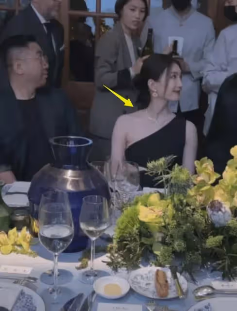韓庚老婆和網紅合影,被網紅P圖又翻白眼,江疏影也慘遭P圖!