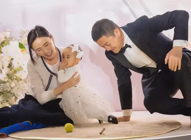 海哈金喜實慘!李亞鵬用王菲原名給女兒起名,點贊前妻疑舊情難忘