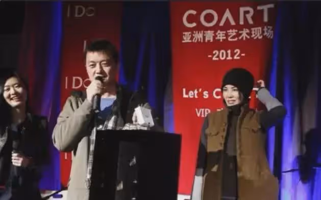 李亞鵬也嗑鋒菲CP,手動點贊前妻牽手視頻,是祝福還是意難平?
