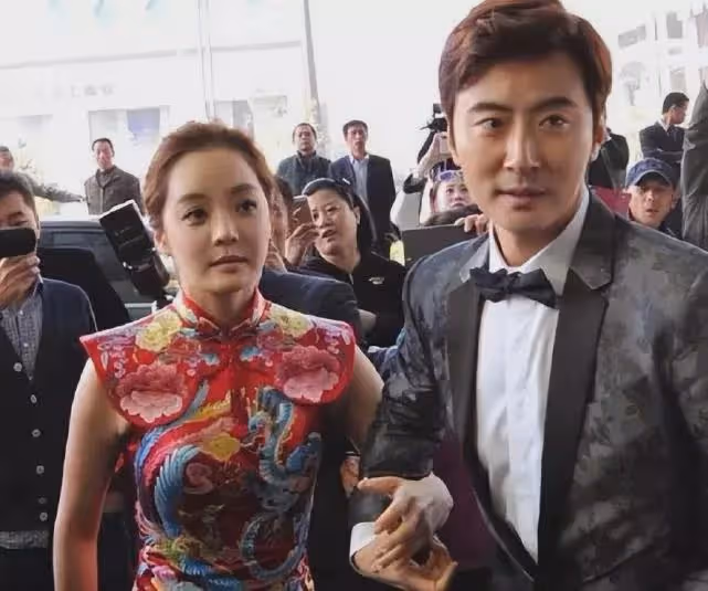 蔡琳母子登上熱搜,前夫高梓淇深夜曬照懷念去世母親,狀態堪憂
