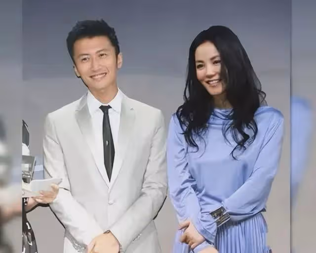 王菲謝霆鋒在謝宅獨處五天，這是好事臨近了？倆人你儂我儂好甜啊