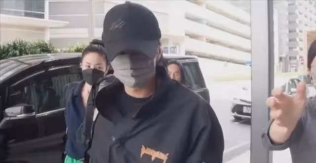 王菲謝霆鋒在謝宅獨處五天，這是好事臨近了？倆人你儂我儂好甜啊