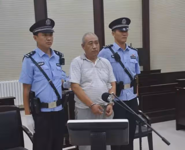 《他是誰》原型:為兩個兒子前途收手,兒子被研究所辭退!