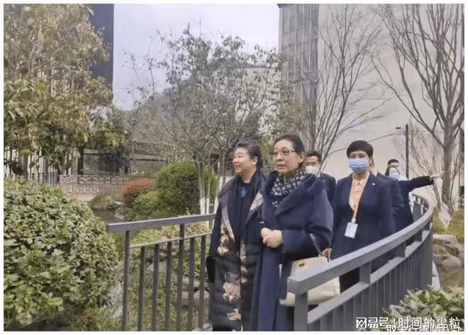 國家一級演員攜老公住頂級養老院,最高需500萬元,最低需200萬元