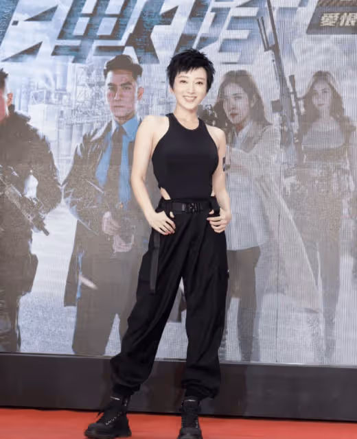 人氣急升！36歲TVB靚媽演女殺手獲好評！肉搏馬國明險胸壓對方！