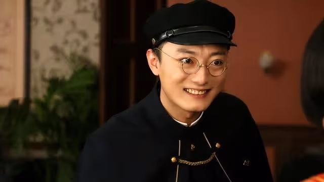 出道16年靠高啟盛爆火，直播間「開黃腔」，蘇小玎自毀只用1個月