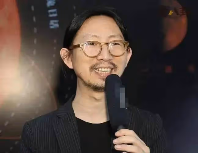 丁太升吐槽張傑唱歌油膩,有一股廉價的香水味兒,網友:閉嘴吧你