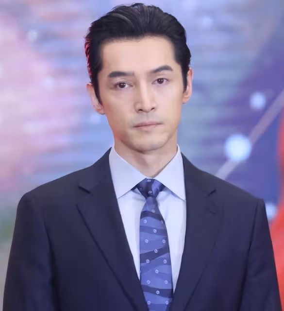 胡歌參加女性健康公益宣傳,當奶爸之後的他變得更加溫柔紳士