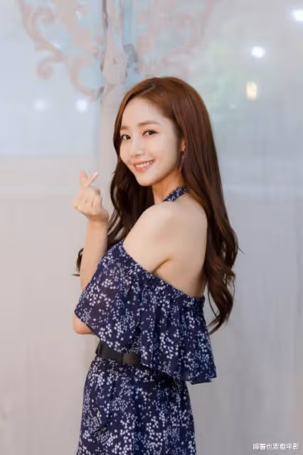 李昇基官宣結婚卻遭萬人唾罵，因為談戀愛他們前途盡毀！