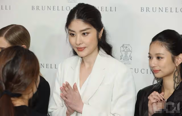 陳慧琳車禍3月後首現身，面部僵硬險毀容，留疤自曝未找整容醫生