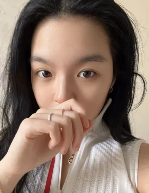 李詠20歲女兒曬美照，法圖麥大秀腹肌馬甲線，哈文變粉絲讚美女兒