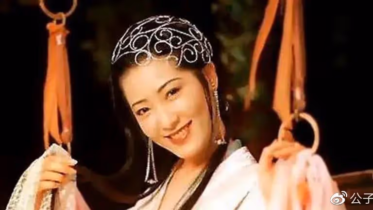 「最美潘金蓮」楊思敏：從一夜爆紅，到東莞賣拉麵，她都經歷了什麼？