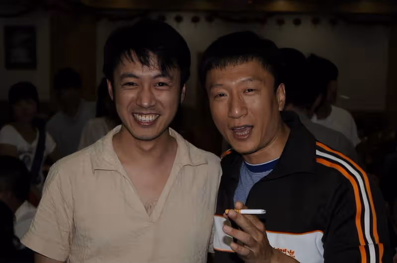 曝諜戰劇男星境外賭博遭警方傳喚，10萬本金狂賺60倍，曹炳琨躺槍