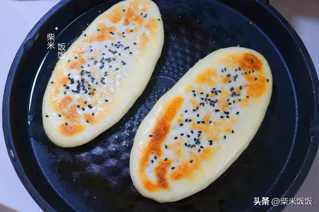 一次發酵的豆沙餅，做法簡單，外酥里軟，熱涼都好吃
