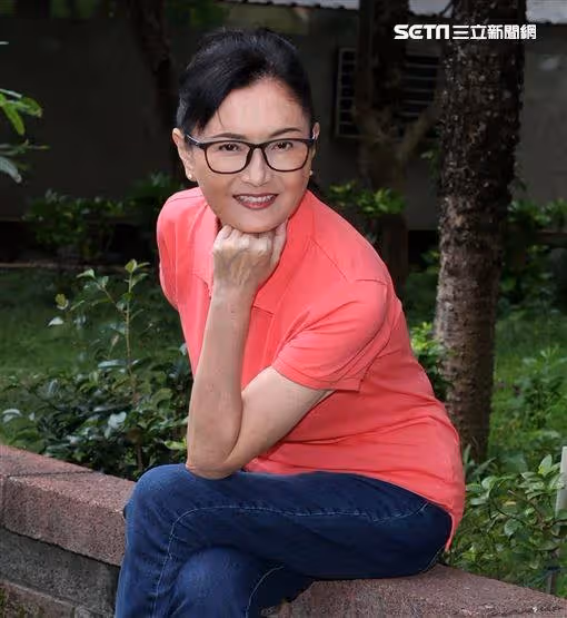 拿了金鐘也沒用!62歲資深女星「變賣珠寶苦撐生活」4年0收入 現況曝「只求保住自己」看透人性了。