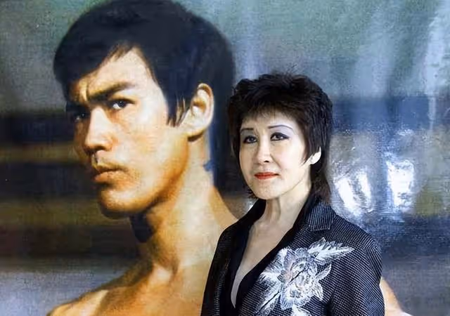 時隔49年,李小龍死因有了新發現,專家指出:他死前喝了大量的水