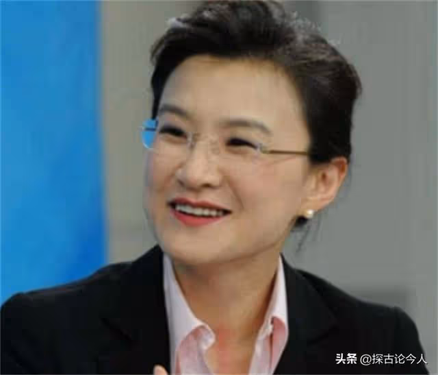 被稱「冷血動物」,被要求滾出主持界!央視主持人為何被全民網暴