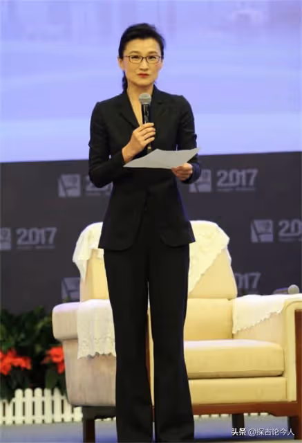 被稱「冷血動物」,被要求滾出主持界!央視主持人為何被全民網暴
