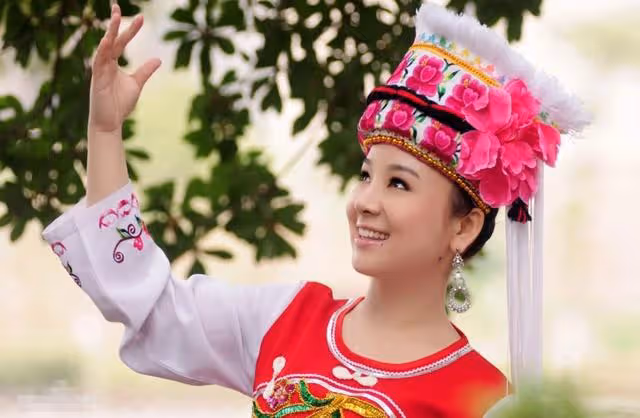 盲人歌手劉賽:爆紅後倒貼300萬嫁農村小伙,如今丈夫成她的驕傲
