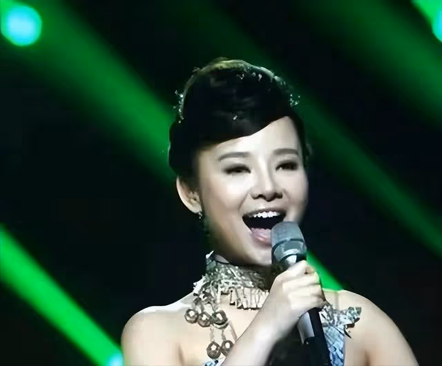 盲人歌手劉賽：爆紅後倒貼300萬嫁農村小伙，如今丈夫成她的驕傲